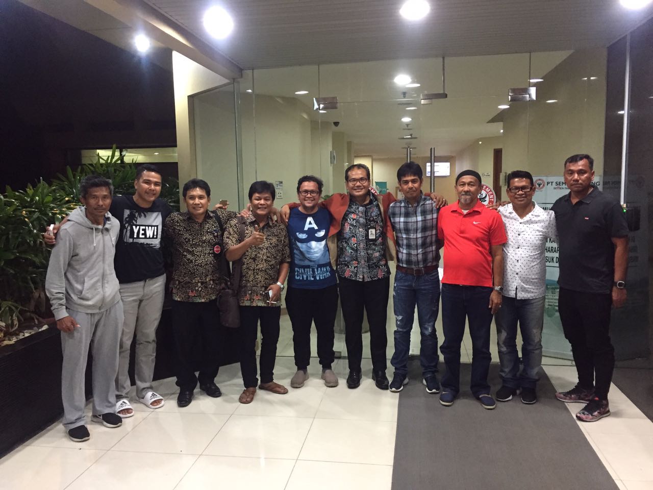 Usai pertemuan antara Manajemen dengan tim Pelatih Semen Padang FC terkait penunjukkan Suhatman Imam sebagai Penasehat Teknik, Jum'at (22/9/2017) malam.