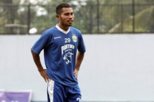 Tidak Muncul di Launching Skuad Semen Padang FC 2018, Ardi Idrus Trial Bersama Persib Bandung