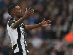 Newcastle Lirik Pengganti Isak, Liverpool Bidik Bomber Swedia.