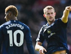 De Ligt Disorot, Berat Badan Jadi Perhatian di MU.