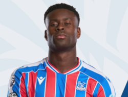 Marc Guehi Pilih Bertahan, Liverpool Gagal Dapatkan Bek