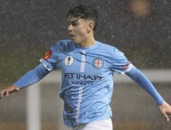 Melbourne City Terjungkal, Mathew Baker Naik Kelas!