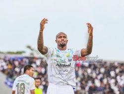 Kastaneer Antar Curacao ke Piala Dunia, Persib-Persis Kecipratan Bonus?
