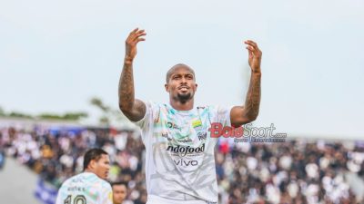 Kastaneer Antar Curacao ke Piala Dunia, Persib-Persis Kecipratan Bonus?