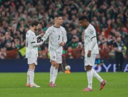 Ronaldo Ejek Fans Irlandia, Karma Membalas di Laga