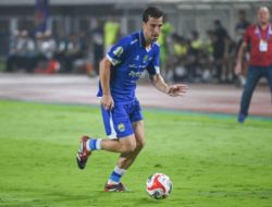 Persib Jamu Lion City, Haye Pede Raih Hasil Optimal