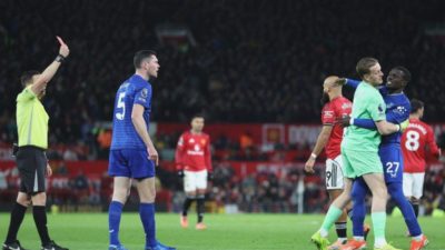 Liga Inggris: Everton Kejutkan MU, Kartu Merah Warnai Laga