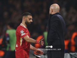 Jawaban singkat Arne Slot saat ditanya soal masa depan Mohamed Salah di Liverpool setelah Piala Afrika 2025