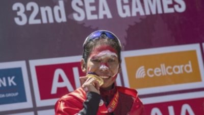 Tercepat di maraton putri SEA Games 2025, Odekta Elvina cetak hattrick emas