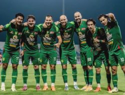 Uston Nawawi Racik Taktik, Persebaya Bungkam Madura United