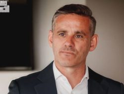 Herdman Negosiasi Kontrak dan Peran Ganda di Indonesia