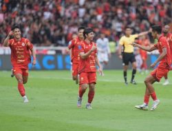 Pemain Persija Soroti Persib, Ungkap Fakta Mengejutkan!