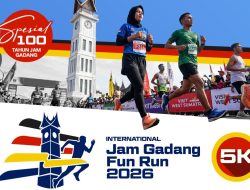 IKA Unand dan Pemko Bukittinggi Gelar Fun Run Jam Gadang 2026