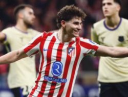 Barcelona Tanggapi Dingin Transfer Julian Alvarez ke Atletico Madrid