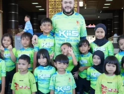 Wali Kota Fadly Amran Lepas Atlet KIIS Padang Berlaga Nasional
